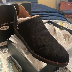 Size 11 ankle boot in black by Dr Scholl NIB